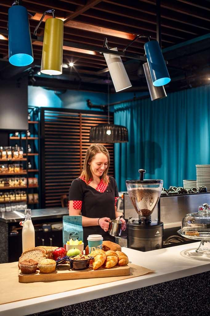 Alt Hotel Ottawa Downtown Restoran gambar